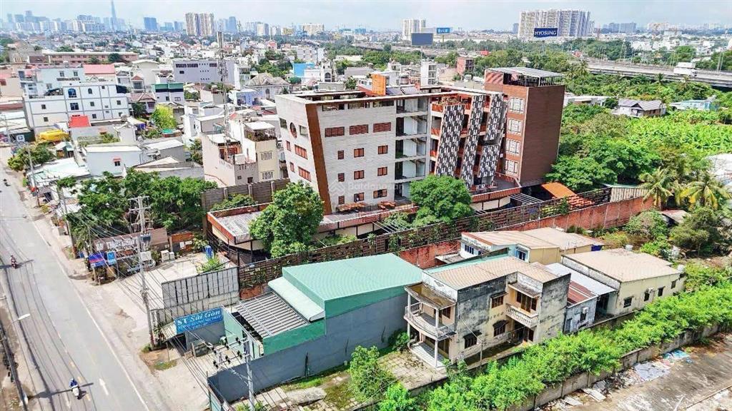 Bán nhà đất mặt tiền nguyễn duy trinh phú hữu  140 tỷ 1.672,6 m² (19m x 100m)