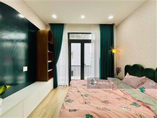Chỉ 100tr/m2 có ngay nhà hxh núi thành, p. 13, dt 4.4x23.5m, 1trệt 1lầu, giá 11 tỷ thương lượng