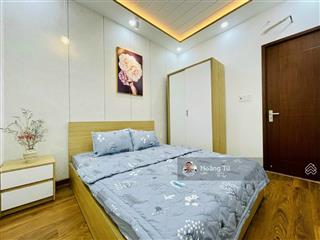 Định cư nước ngoài nên cần bán nhà hxh cống lở, 1t 1l nhà mới ở liền full nội thất, giá 4.4 tỷ tl