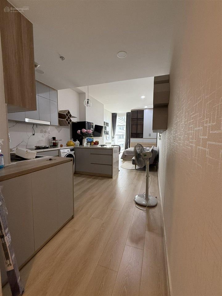 Bán gấp căn hộ sunrise city north đối diện lotte full nội thất!