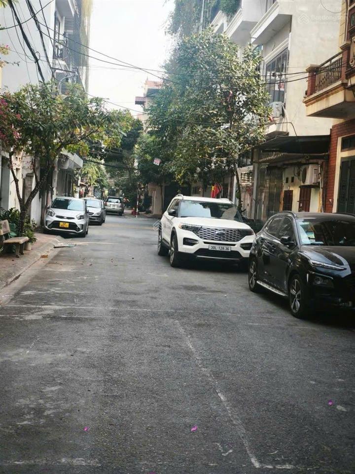 Bán nhà ngã 3 linh lang phan kế bính phố nhật 20m ra ô tô tránh hai thoáng nhà xây kiên cố
