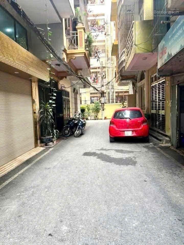 Bán nhà thái hà 50m2 5tầng , nhà dân xây chắc chắn móng 7 tầng ngõ nông rộng ôtô gần thoáng