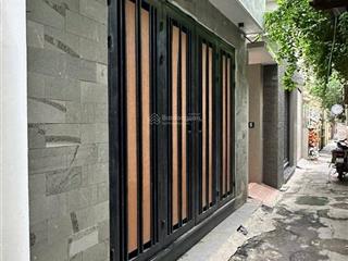 Duy nhất nhà phố ngọc khánh 35m2 x 5 tầng gần ô tô sát vinhomes giảng võ  20m ra phố nhà mới