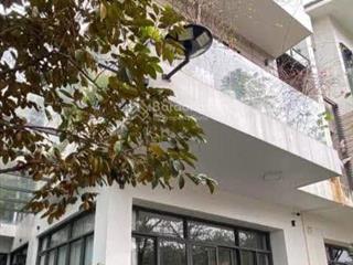Bán nhà ngã 3 nguyên hồng vũ ngọc phan, 60m2 4tầng phân lô  ôtô đỗ cổng  nhà xây móng chắc 7 tầng
