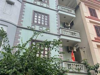 Chính chủ bán gấp phân lô nguyên hồng 55m2 4 tầng nhỉnh 9 tỷ  2 mặt ngõ thông  nhà cực đẹp ở luôn