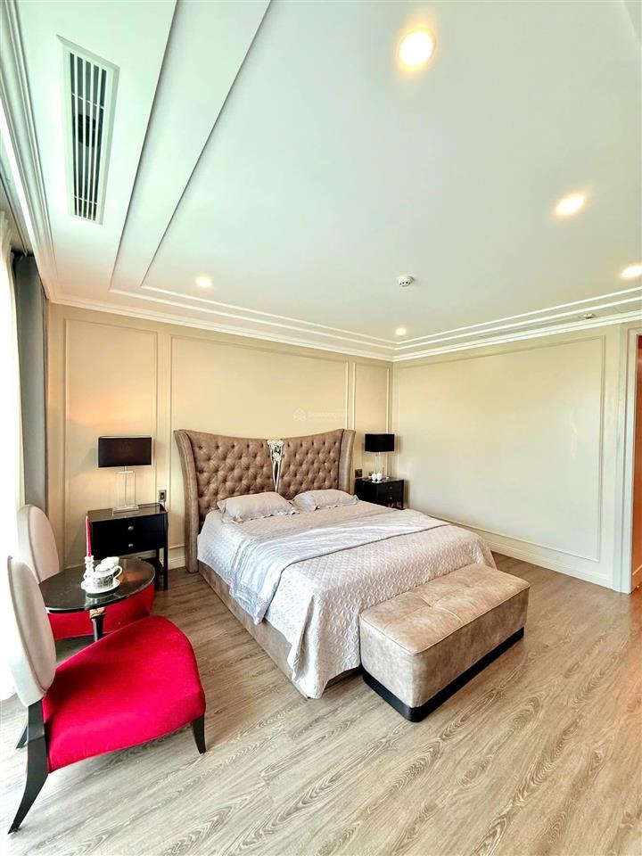Chính chủ bán nhà hào nam, lô góc 55m2 5 tầng, ngõ 3m  nhà dân xây, sát phố ngõ thông móng 7 tầng