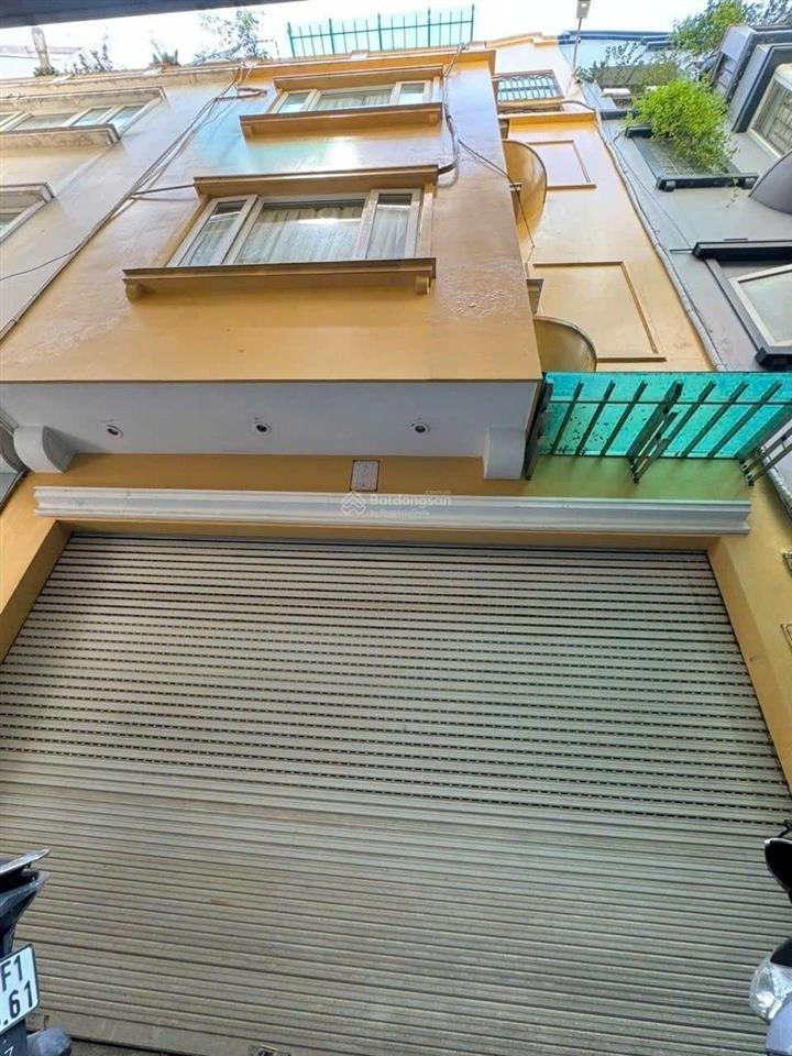 Bán nhà phố giang văn minh  gần phố  10 m ô tô tránh  7ngủ nhà dân xây  ngõ thông  nhà cự đẹp