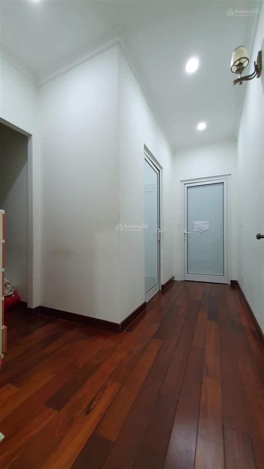 Bán nhà ngã 3 vạn bảo đội cấn 60m2 5t giá chào 13 tỷ thương lượng sâu mặt ngõ thông  dân xây đẹp