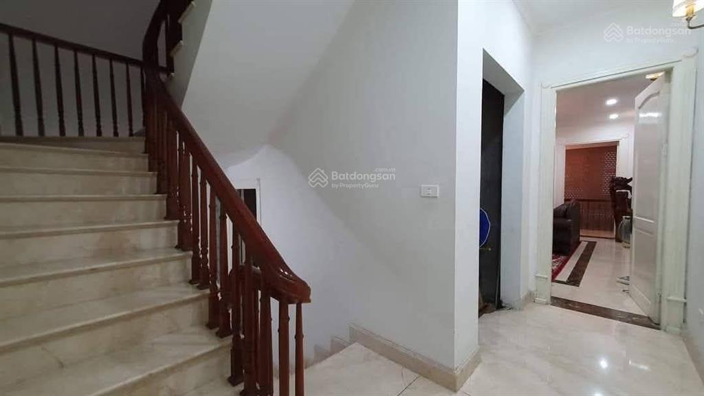 Bán nhà ngã 3 vạn bảo đội cấn 60m2 5t giá chào 13 tỷ thương lượng sâu mặt ngõ thông  dân xây đẹp