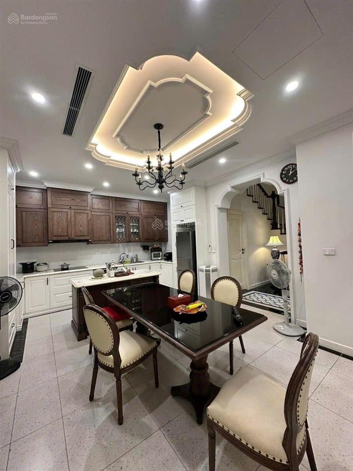 Bán nhà phố hoàng cầu  trần quang diệu  65m 6tầng 10m ra ôtô tránh  nhà xây còn rất mới  sổ đẹp