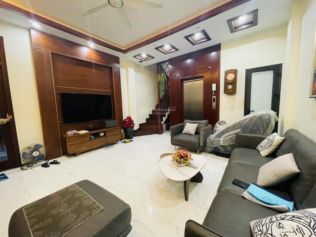 Bán nhà đẹp 6 tầng thang máy phố hào nam  ngõ thông trước cổng ô tô  nhà xây đẹp ở luôn  sổ đẹp