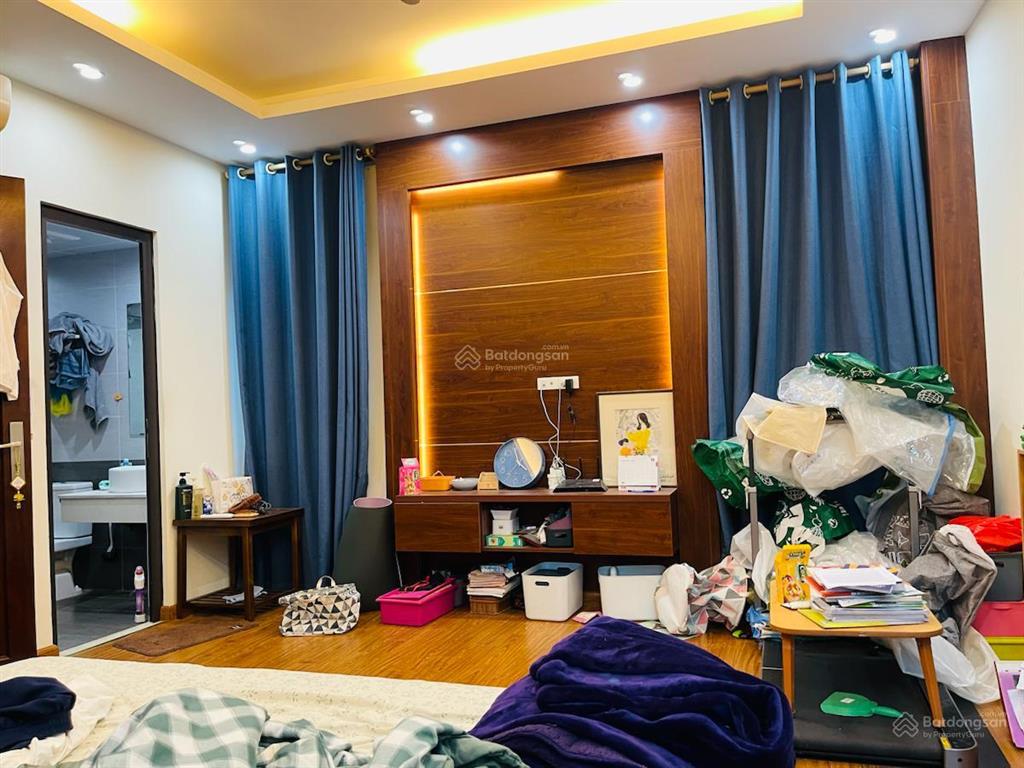Bán nhà đẹp 6 tầng thang máy phố hào nam  ngõ thông trước cổng ô tô  nhà xây đẹp ở luôn  sổ đẹp