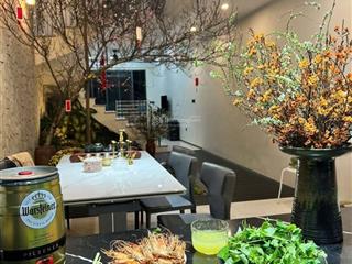 Chính chủ bán nhà ngõ 61 giang văn minh 1 nhà ra phố 50m 5 tầng mt5m gia hơn 11 tỷ  hai thoáng