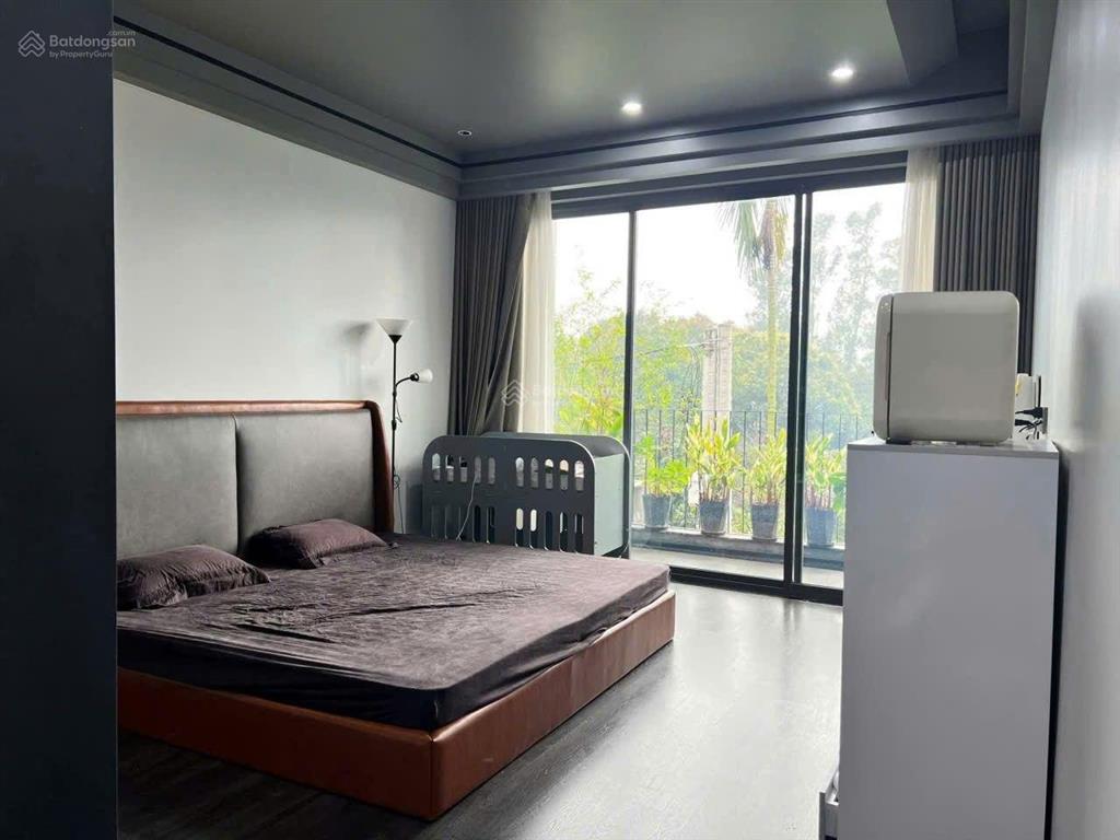 Chính chủ bán nhà ngõ 61 giang văn minh 1 nhà ra phố 50m 5 tầng mt5m gia hơn 11 tỷ  hai thoáng