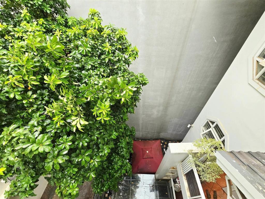 Bán nhà phố ngọc khánh giảng võ 58m2 6 ngủ  dân xây  hai thoáng ô chờ lắp thang máy ngõ to  nông