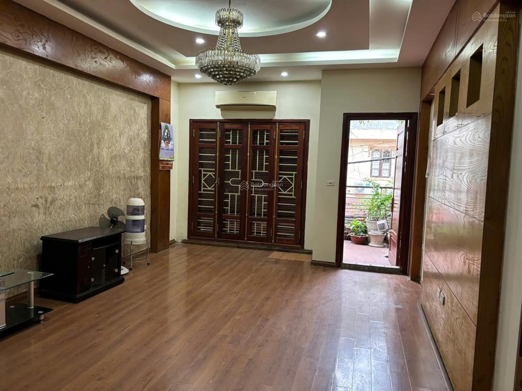 Bán nhà riêng ngã 3 nguyên hồng trúc khuê  phân lô bàn cờ  ô tô đỗ cửa  nhà xây móng chắc 7 tầng