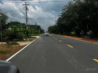 Cần bán lô đất đường nhựa giá 770tr sổ hồng riêng thổ cư  0971 957 ***