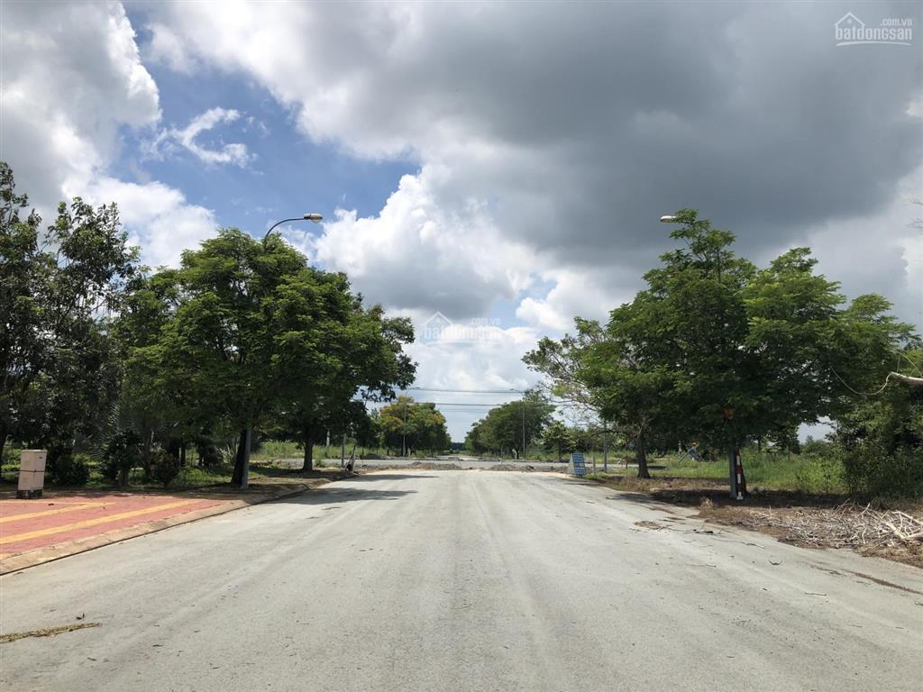 Chính chủ cần tiền bán nền đất dự án sunflower city 97,5m2, giá 700tr,  0935 373 ***
