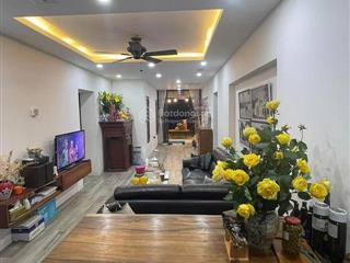 Nhà chùa láng ô tô vào nhà 225m² sử dụng