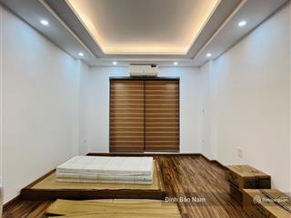 Đại la  nhà đẹp 30m 5 tầng  nhỉnh 6 tỷ  3 ngủ  có sân để xe riêng  2 thoáng trước sau