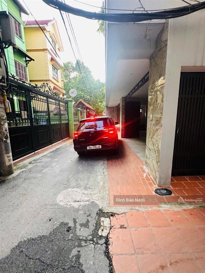 Bán đất tô ngọc vân quảng an 101m mt 6.7m ô tô 7 chỗ vào nhà thông ra hồ tây lô góc 2mt