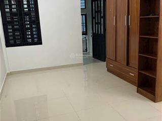 Cho thuê nhà hẻm 3.5m (3 gác) đường số 4 cư xá đô thành, p. 4, q. 3, giá 13.5 tr/th