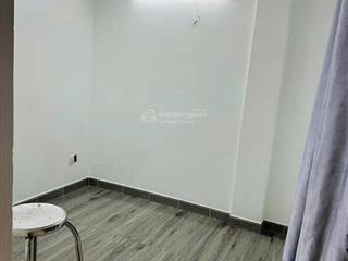 Cho thuê căn hộ lầu 2, lô b chung cư 518 võ văn kiệt, p. cầu kho, q. 1 giá 9tr