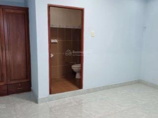 Cho thuê nhà hẻm 2m(xm) bùi minh trực, p.5, q.8 giá 9tr