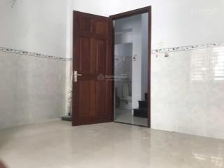 Cho thuê nhà hẻm 4m (bg) tô hiến thành, p.15, q.10 giá 15tr