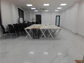 Cho thuê mbkd 110m2 tầng 1 tại hoàng quốc việt