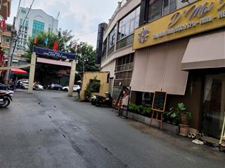 Bán nhà hẻm xe hơi thông 8m trần bình trọng q10 dt 3,5x15m nhà 1 lầu giá 10,5 tỷ