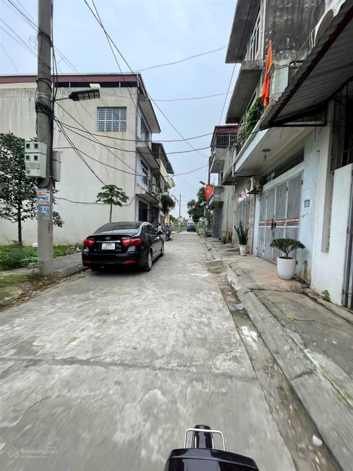 Bán đất đấu giá phân lô 57,4m2  yên thành  biên giang  hà đông  ô tô đỗ cửa chỉ 4.3 tỷ