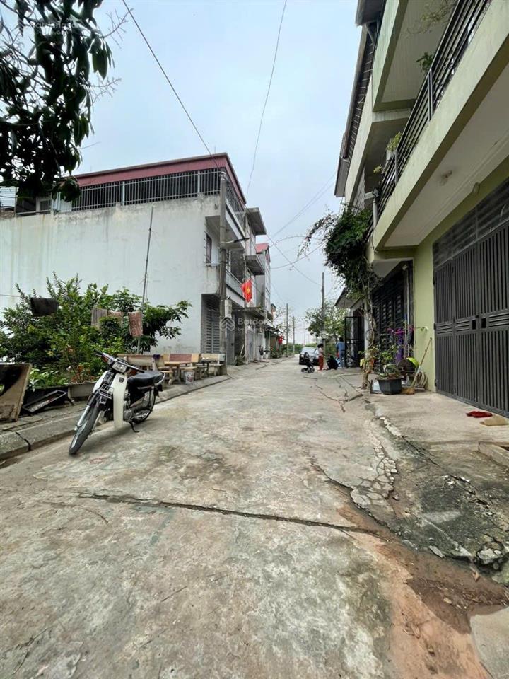 Bán đất đấu giá phân lô 57,4m2  yên thành  biên giang  hà đông  ô tô đỗ cửa chỉ 4.3 tỷ