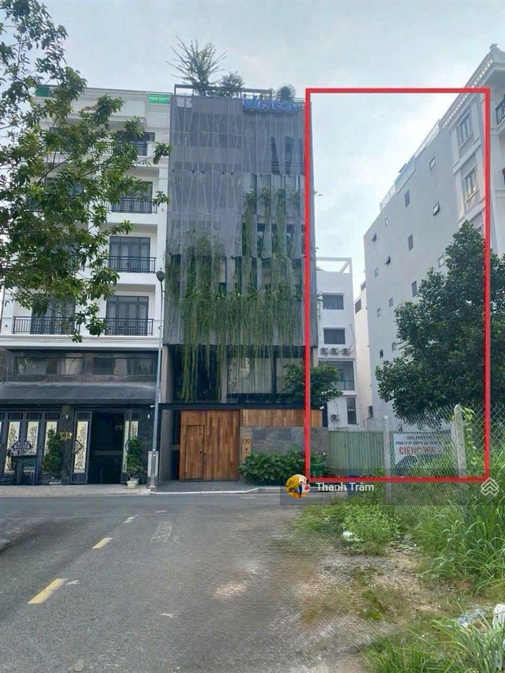 Bán đất huy hoàng ngay công viên nội khu, dt 5m x 20m, xây dựng cao tầng, mặt sau nguyễn thanh sơn