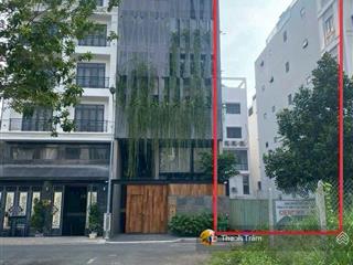 Bán đất ngay công viên nội khu dt 8m x 20m , xây dựng cao tầng, giá tốt nhất không có lô thứ 2