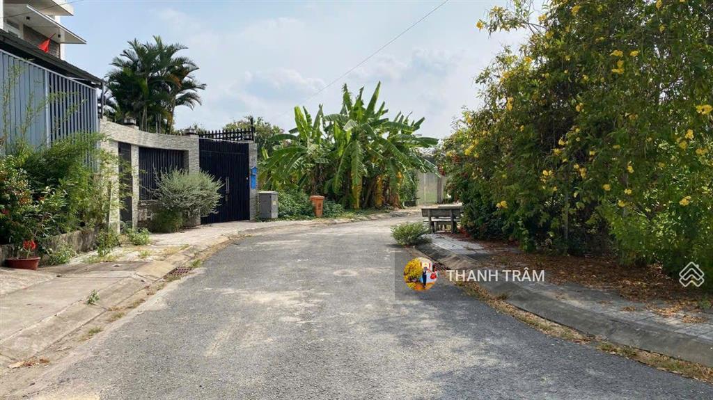 Bán đất biệt thự kdc thạnh mỹ lợi, q2, đối diện công viên nội khu, dt 10m x 20m giá 105 triệu/m2