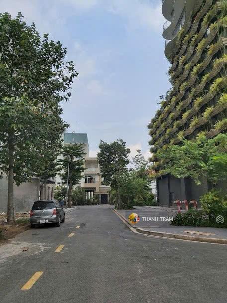 Bán đất xây dựng cao tầng khu huy hoàng  thạnh mỹ lợi  dt 100m2 giá 220 triệu/m2  gần uỷ ban