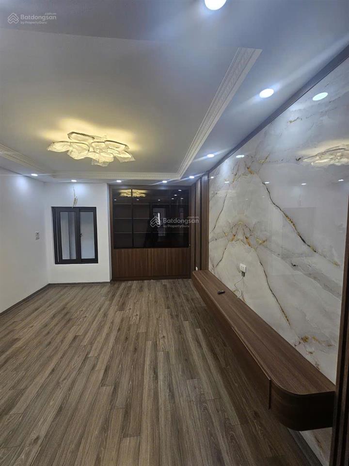 Bán nhà mới 6 tầng thang máy  phường thịnh liệt  giá chỉ nhỉnh 15 tỷ