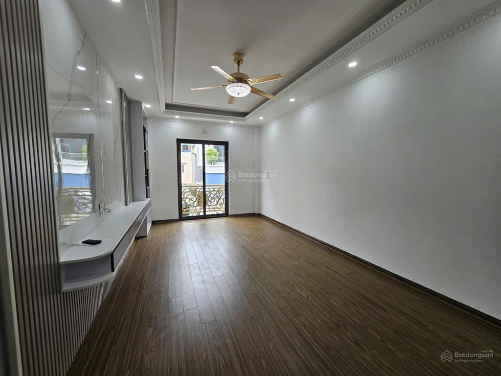 Bán nhà mới 6 tầng thang máy  phường thịnh liệt  giá chỉ nhỉnh 15 tỷ