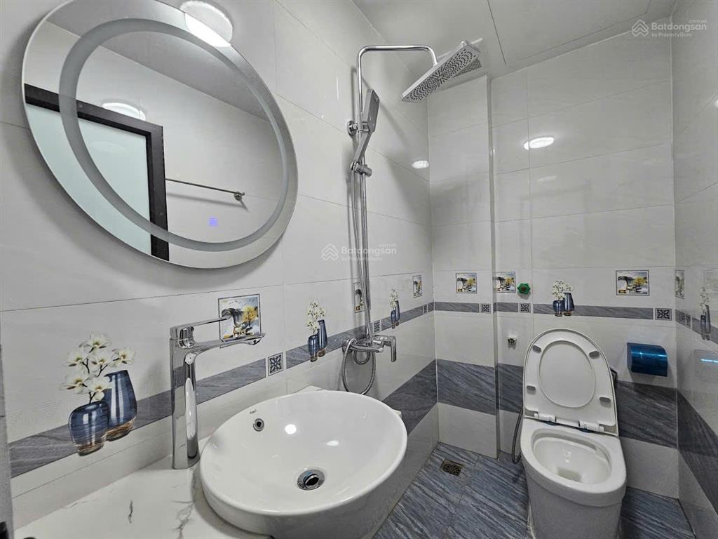 Bán nhà mới 6 tầng thang máy  phường thịnh liệt  giá chỉ nhỉnh 15 tỷ