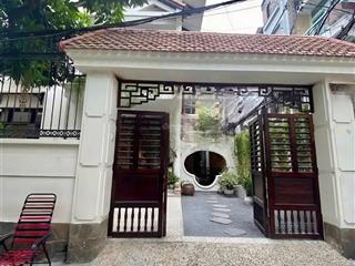 Chính chủ cho thuê biệt thự hẻm ô tô 480/ nguyễn tri phương q10 dt 15mx20m 4 tầng sân vườn 50tr tl