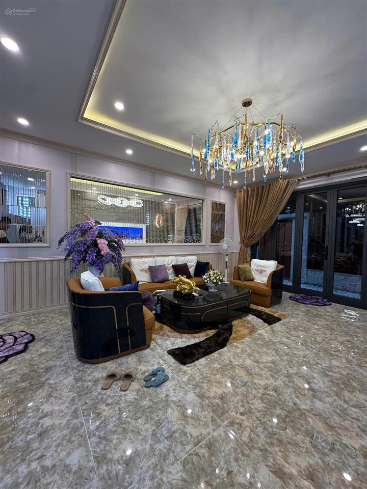 Căn biệt thự siêu vip hót nhất hiện nay! mt đường 7m5, hoà xuân, đà nẵng, có hồ bơi.  0934 863 ***