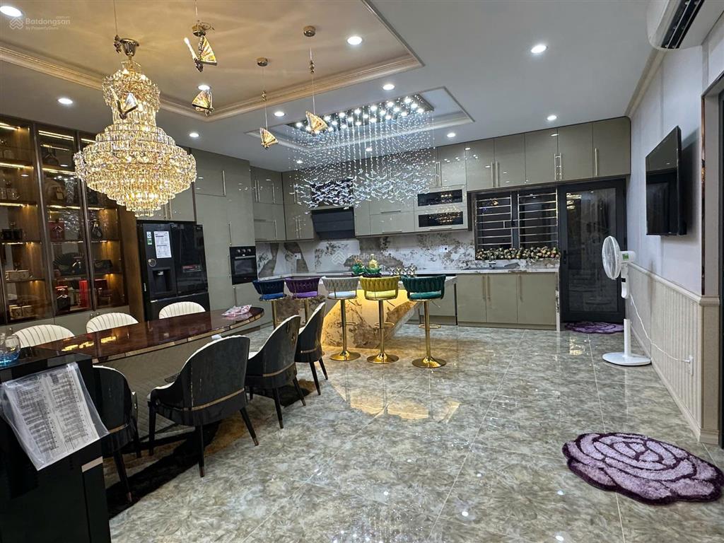 Căn biệt thự siêu vip hót nhất hiện nay! mt đường 7m5, hoà xuân, đà nẵng, có hồ bơi.  0934 863 ***