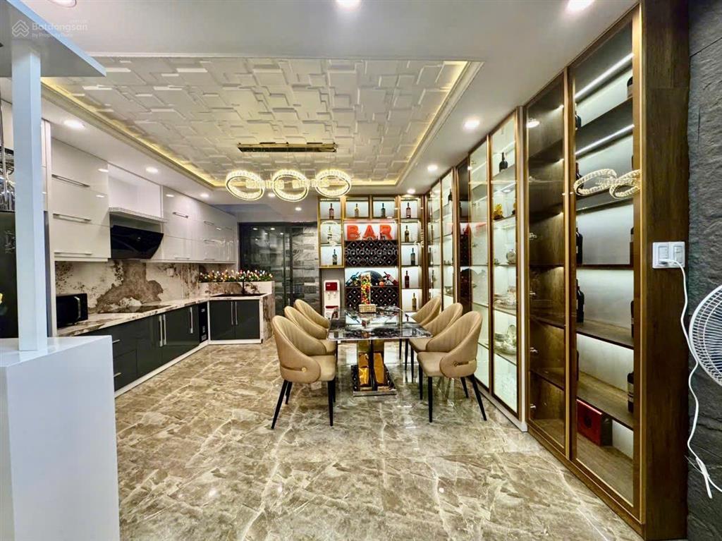 Siêu phẩm mới đẹp 100% căn nhà 3 tầng 3 mê đường 7m5 nguyễn mậu tài, khu vip nhất hoà xuân, đà nẵng