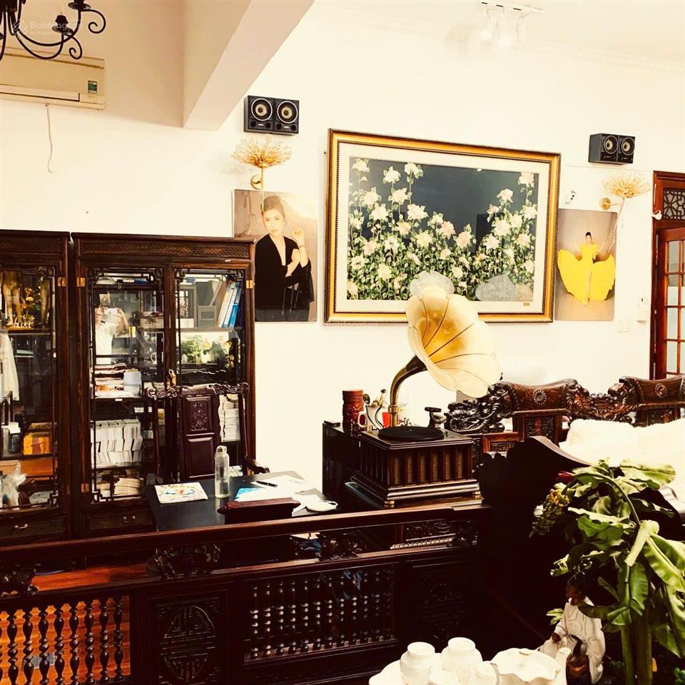 Ngộp bank cần bán gấp lô đất biệt thự tặng biệt thự 3 tầng dt 490m2, đảo 1 hòa xuân, đà nẵng