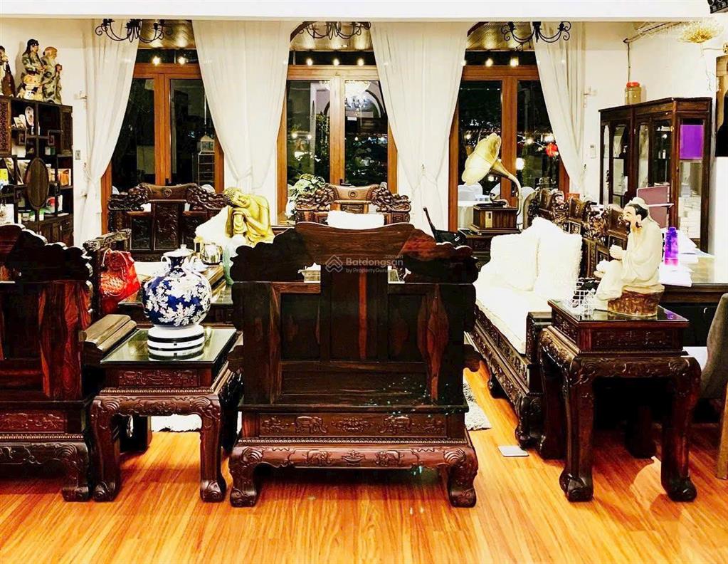 Ngộp bank cần bán gấp lô đất biệt thự tặng biệt thự 3 tầng dt 490m2, đảo 1 hòa xuân, đà nẵng