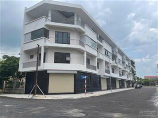 Cần bán 4 căn shop liền kề liền nhau chân chung cư la fortuna vĩnh yên