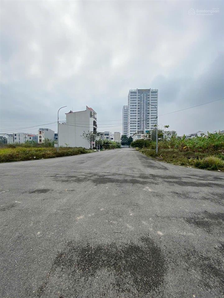 Cần bán lô shophouse đường 24m kđt fairy town. chân chung la fortuna vĩnh yên