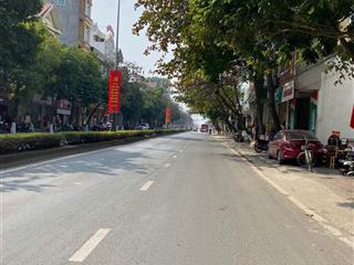 Cần bán căn nhà 5 tầng mặt đường hùng vương hội hợp vĩnh yên. mặt phố kinh doanh