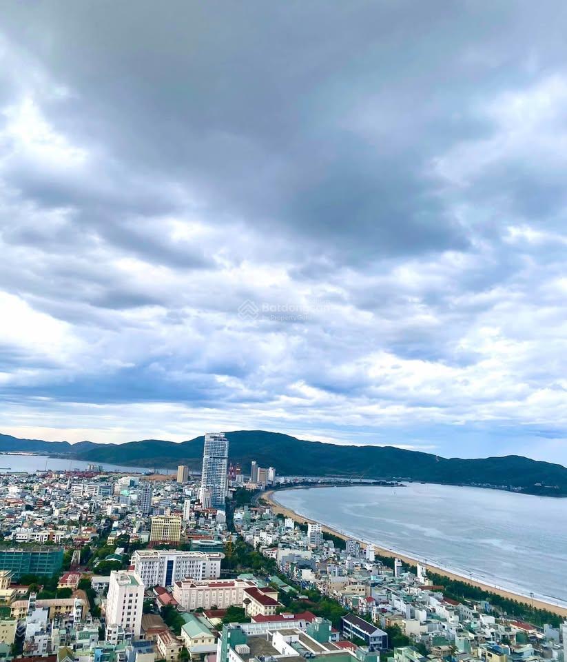 Còn duy nhất 1 căn 2pn view biển tầng cao mà giá lại quá tốt  bàn giao 2026